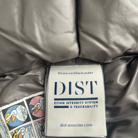 Moncler 12/18 months down jacket - Picture 13 of 16